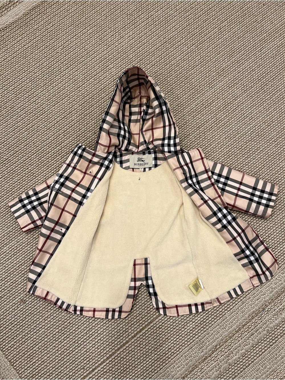 Authentic Burberry Kids Jacket – Perfect Condition - Picture 3 of 4